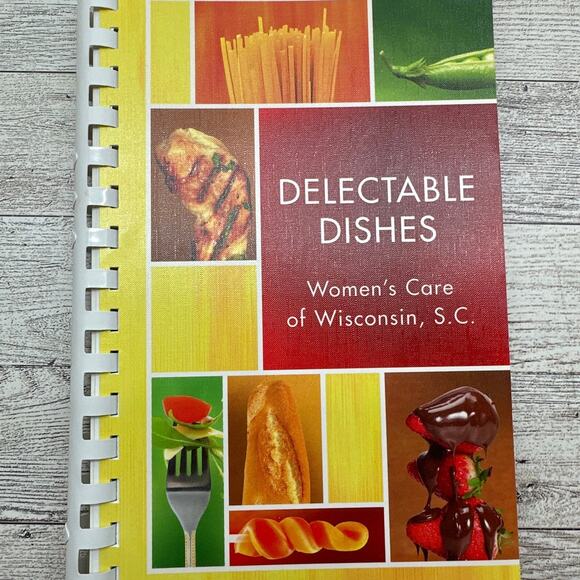 Cookbook Delectable Dishes - Plastic Comb Bound Spiral Wisconsin Community 2010 - Picture 9 of 10